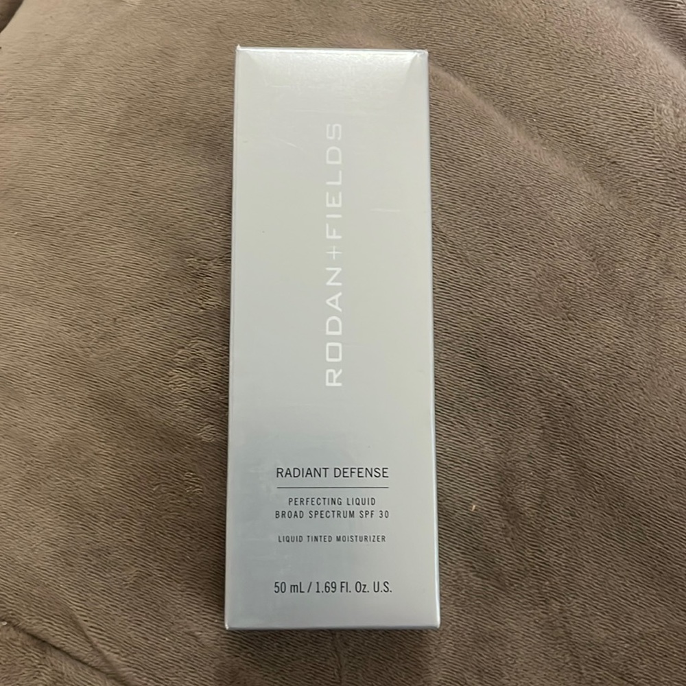 R+F Radiant Defense Sand 3